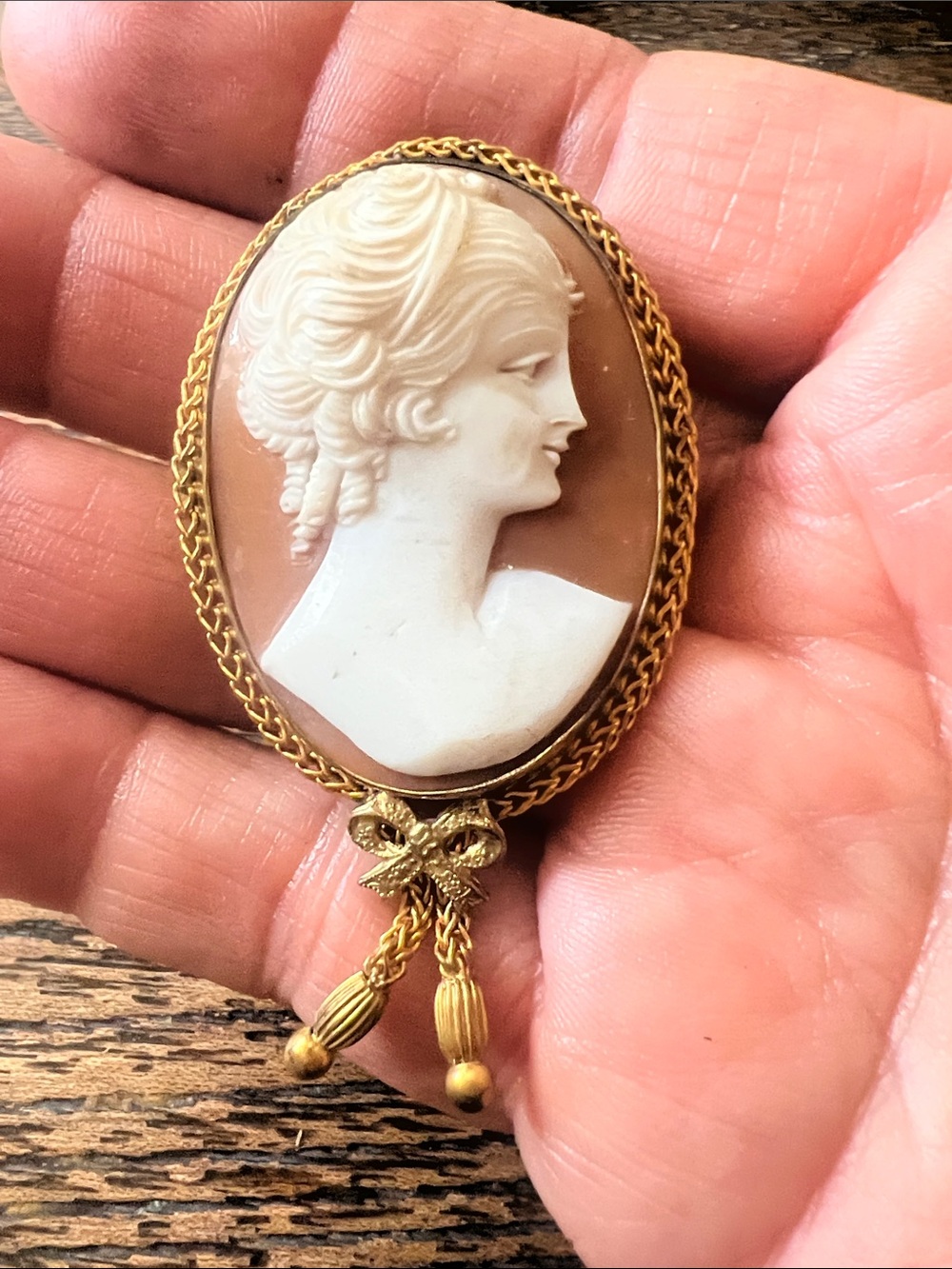 Antique 12k Gold Filled large Carved Cameo tassels pendant brooch